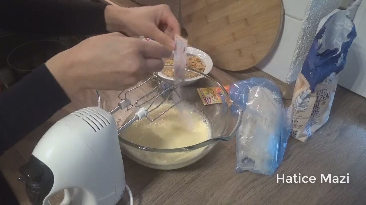 Kadayıflı Kek Tarifi Kadayıflı Kek Tarifi