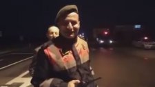 Türk Askerinden Muhabirlik Dersi