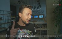 Cüneyt Özgür 'Alayına Gider' İsimli Albümünün Detaylarını Paylaştı