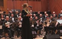 Nazlı Öksüz - Hanım Arabaya Binmiş