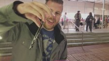 Parçaladığı iPhoneları Apple Store'da Sıfırıyla Değişim Yaptıran YouTuber
