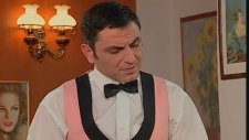 Bir Demet Tiyatro-Gürkan Uygur'un Delikanlılık Stajı