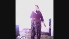 Miskin Dedeyi Rahat Bırakmayan Nene