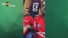Neymar ve Dani Alves maça böyle konsantre oluyor!