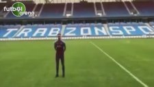 Trabzonspor'un yeni transferi Novak imzayı attı