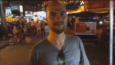 Kamboçya'da Böcek Yiyen Türk