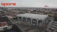 Yenilenecek Abdi İpekçi Spor Salonu'nun Yıkımı Başladı