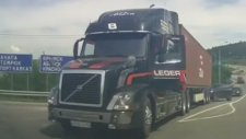 Volvo Tırının Frenleriyle Yeniden Hayat Kurtarması