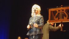 Emel Sayın - Söyleyin Nerde O Göz Nuru Gönül Sevgisi Yar (Canlı Performans)