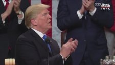 Donald Trump 6 Dakika Boyunca Kendini Alkışladı