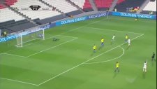 Kendi Kalesine Yılın Golünü Atan Savunma Oyuncusu