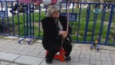 73 Yaşındaki Baloncu Nine, Balon Satarak Evini Geçindiriyor - Denizli Haberleri