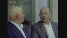 Gene Saklandın Di mi O Camekanların Ardına - Delisin