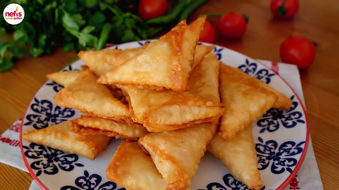 Kaşarlı Patates Musakka Tarifi Videosu Kaşarlı Patates Musakka Tarifi Videosu