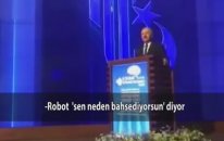 Konuşması Sırasında Bakanın Sözünü Kesen Robot Format Cezasına Çarptırıldı
