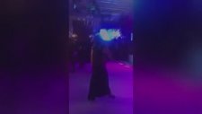 Sedat Peker'in Eşinin Yanında Sibel Can'a Bakamaması