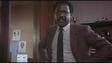 An Eye for an Eye (1981) Fragman
