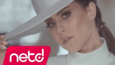 Derya Uluğ - Ne Münasebet