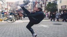 Andrew Henderson'dan Sınırları Zorlayan Gösteri