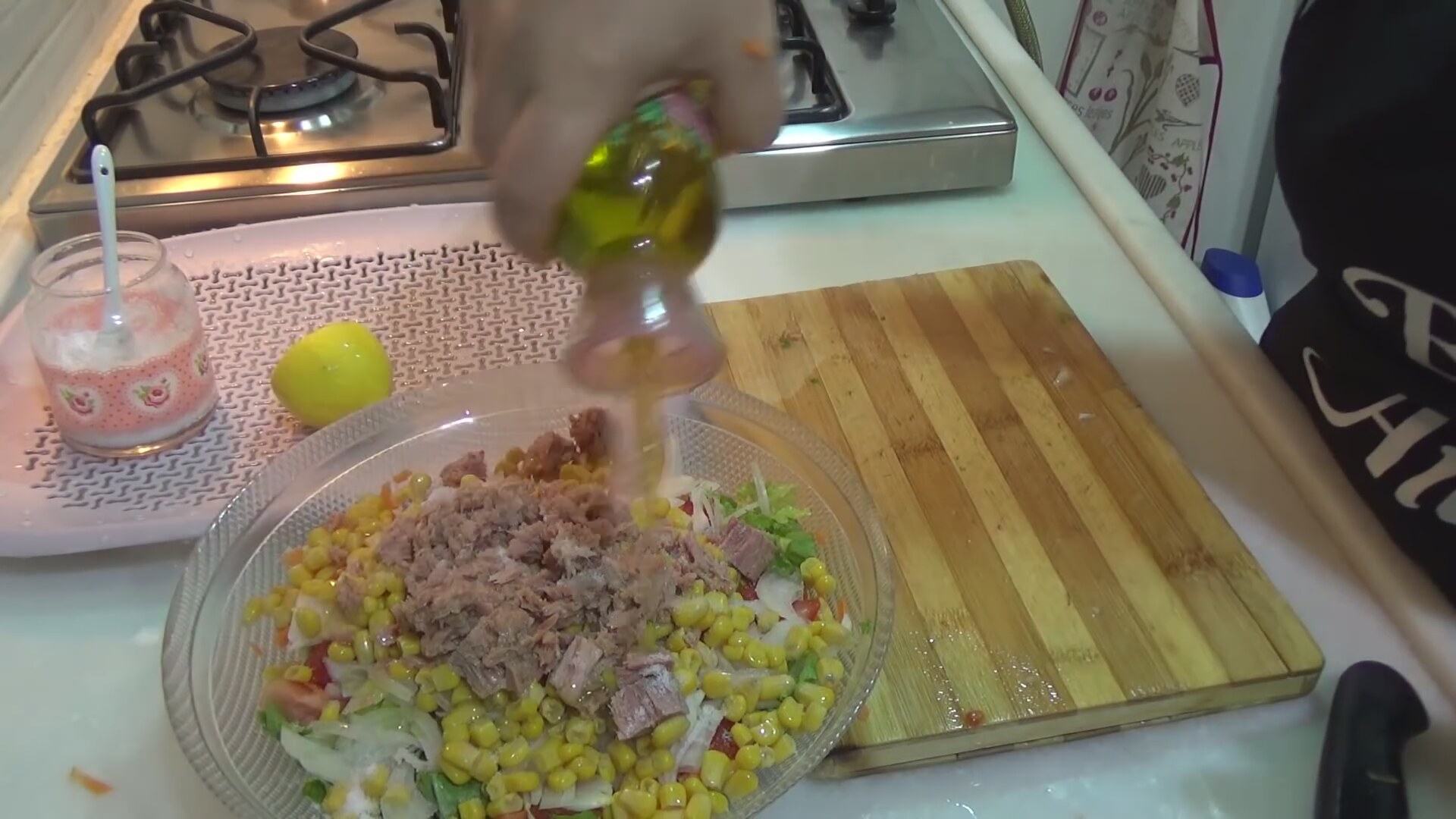 İtalyan Salatası Tarifi Videosu İtalyan Salatası Tarifi Videosu