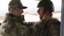 Genel Kurmay Başkanı Hulusi Akar'ı Gülümseten Tekmil