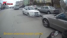Polisten Kaçan Adamı Yakalayan Motorcu