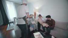 Orkun'un Evinde Çorbadan Plastik Çıktı! (Yemekte Miyiz? : Youtuberlar : Bölüm 4)