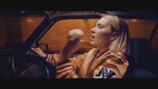 Fickle Friends - Wake Me Up