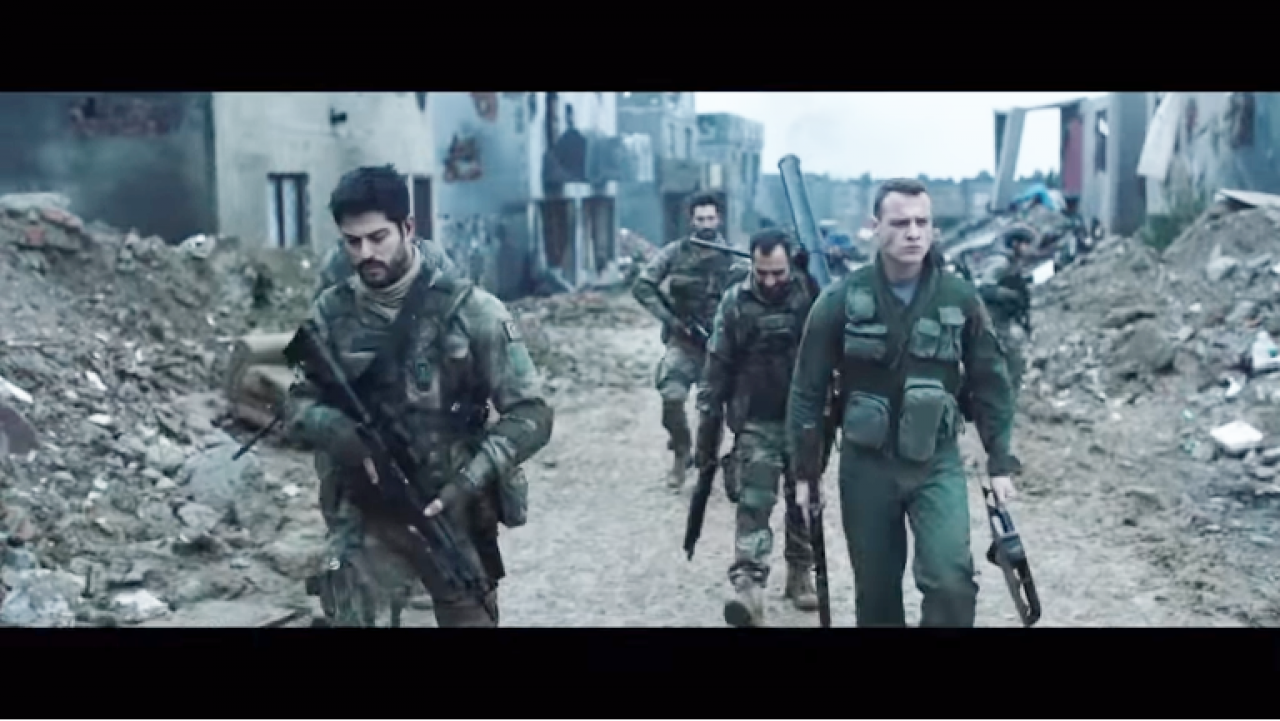 Burak Özçivit ve Kerem Bürsin aynı filmde Burak Özçivit ve Kerem Bürsin aynı filmde