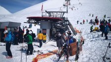 Kontrolden Çıkan Teleferik Yolcuları Fırlattı