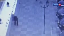 Attığı Molotofla Kendini Yakan Rus