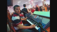 Bursa Piyanist Serkan (Gözlerine Bakınca Senin)
