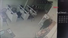 Okuldan Kaçan Çocuğa İnternet Kafede Baba Dayağı