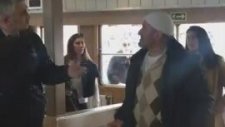 Vapurdaki Müzisyenlere Saldıran Takkeli Hacı Dayı