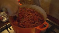 Bolonez Sos Nasıl Yapılır