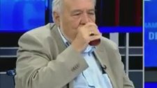 İlber Ortaylı'nın Serseri Serbest Stilde Çay İçişi
