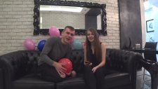 Kızla Birlikte Balon Patlatma Denemeleri