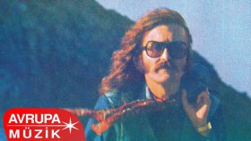 Cem Karaca - Bir Devrimdi