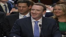 Senatörden Facebook CEO'su Mark Zuckerberg'e Tarihi Ayar