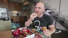 Johnny Sins'in Türk Abur Cuburlarını Denemesi