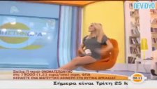 Kıyafetiyle Kanal Yönetimini Tedirgin Eden Sunucu
