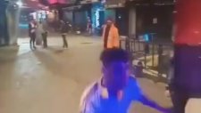 Boks Makinesine Kafa Atan Eleman