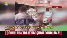 Çocuklara Tokat Karşılığı Dondurma Dağıtan Esnaf