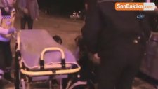 9 Yaşındaki Çocuk Yaralanan Annesinin Elini Bir An Olsun Bırakmadı