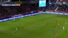 Portekizli Kadın Futbolcunun Attığı Harika Çalım