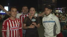 Tacizci Taraftarı Mikrofonla Döven Kadın Muhabir