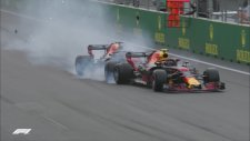 Azerbaycan GP'de Ricciardo ve Verstappen'in Yaşadığı Kaza