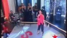Seren Serengil - Aşığınım / Böyle Ayrılık Olmaz (2003) Canlı Performans