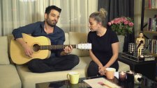 Merve Özbey - Kar Beyazdır Ölüm (Akustik Canlı Performans)