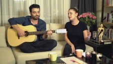 Merve Özbey - Kar Beyazdır Ölüm (Akustik Canlı Performans)